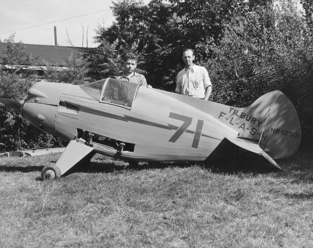 Racing monoplane